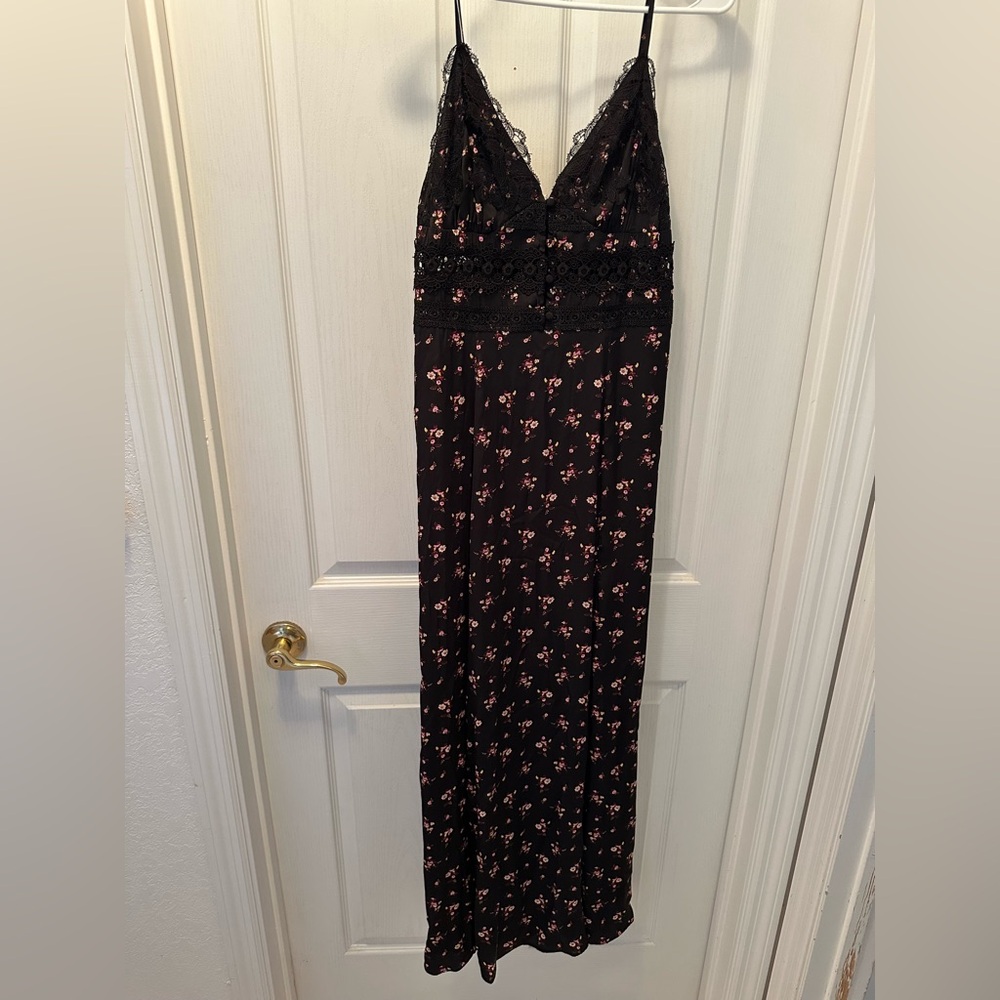 Black pink/purple Floral Lace-Trim Maxi Dress